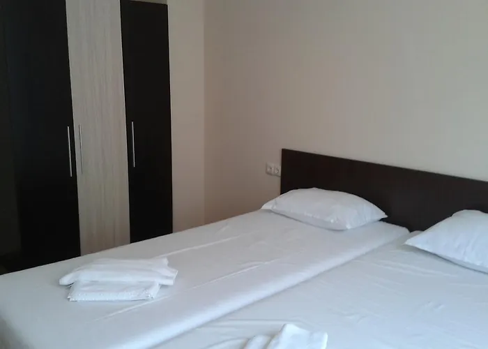 Seasons 3 2* Slantchev Briag