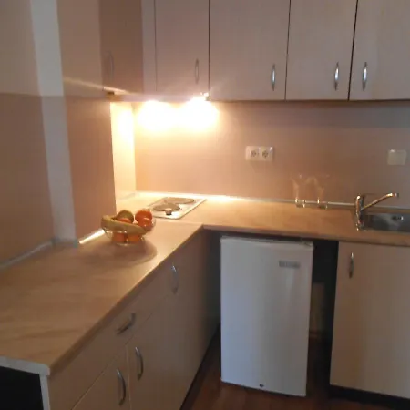 сезони 3 Апартхотел