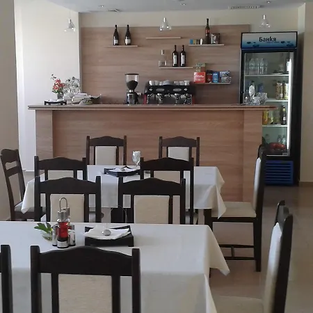 Seasons 3 Apart Otel