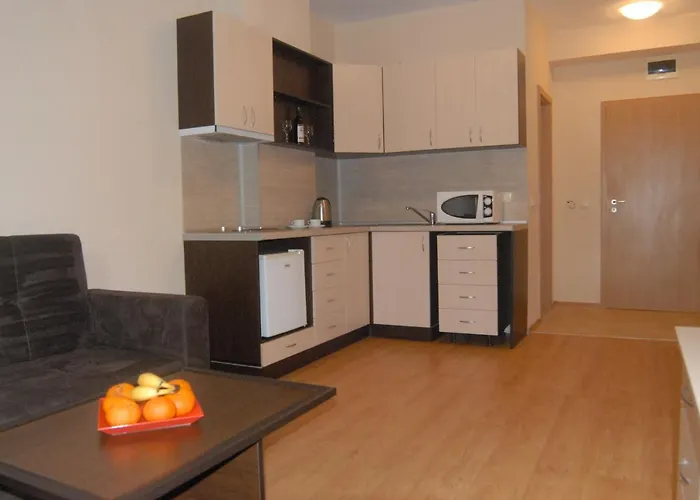 Aparthotel Seasons 3