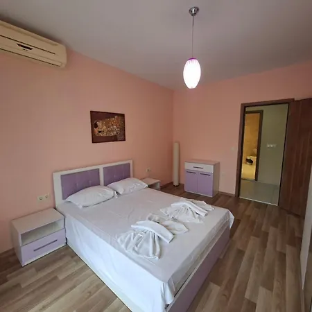 Aparthotel Seasons 3 Sunny Beach