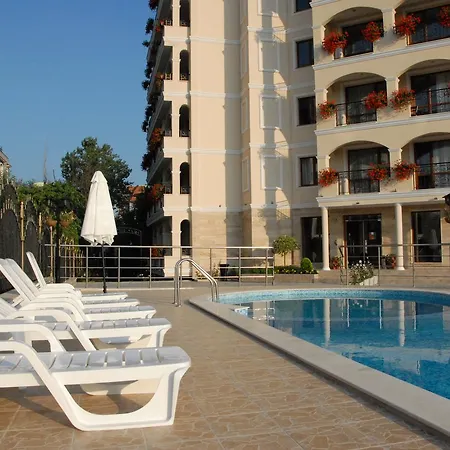 Апарт-отель Seasons 3