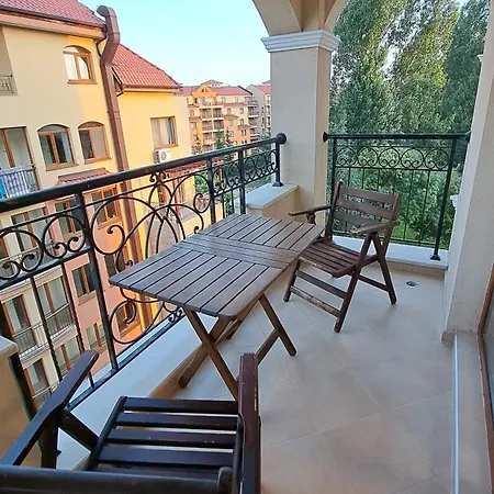 Hotel de apartamente Seasons 3