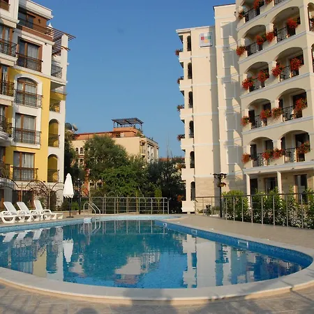 Seasons 3 Hotel de apartamente 2*