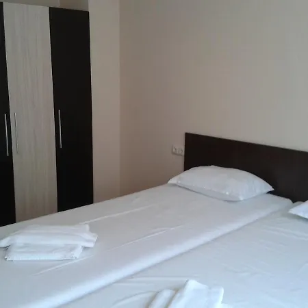 Seasons 3 2* Sunny Beach