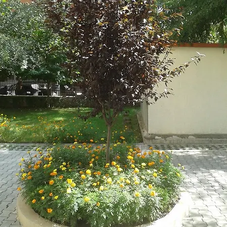 Hotel apartamentowy Seasons 3 2*