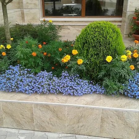 Seasons 3 Sunny Beach