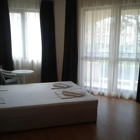 Seasons 3 Hotel de apartamente Sunny Beach
