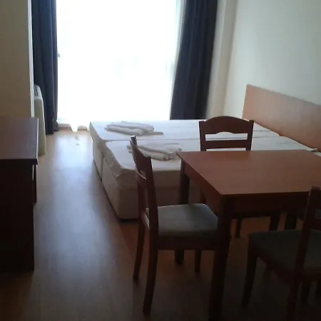 Seasons 3 2* Sunny Beach